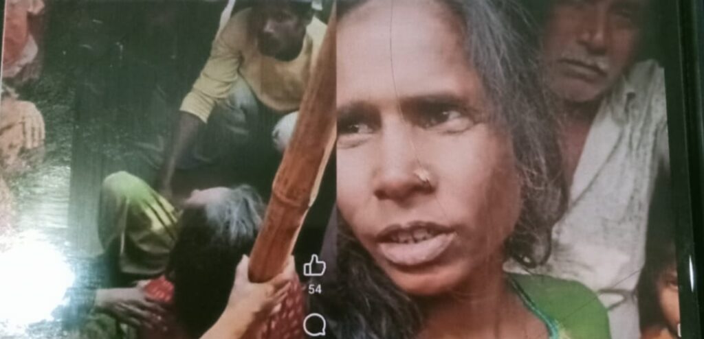 ഗ്രാമമുഖ്യന്റെ അടുത്ത് പരാതിയുമായി പോയ മുസ്‌ലിം വയോധികക്ക്‌ നേരിടേണ്ടി വന്നത് സമാനതകളില്ലാത്ത ക്രൂരത.